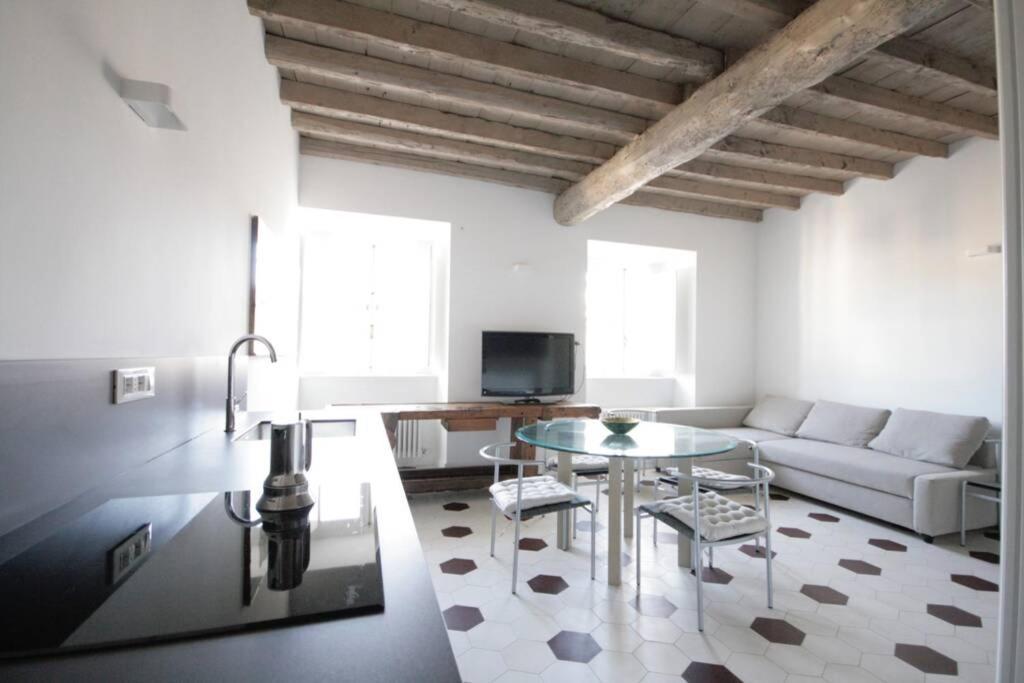 Charmant Maison In Centro Turin Exteriör bild